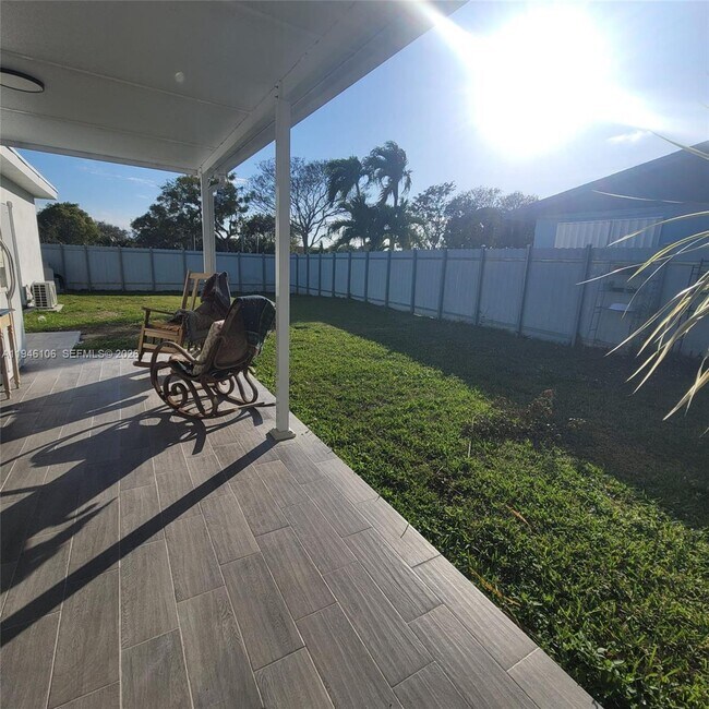 Building Photo - 19930 SW 118th Pl