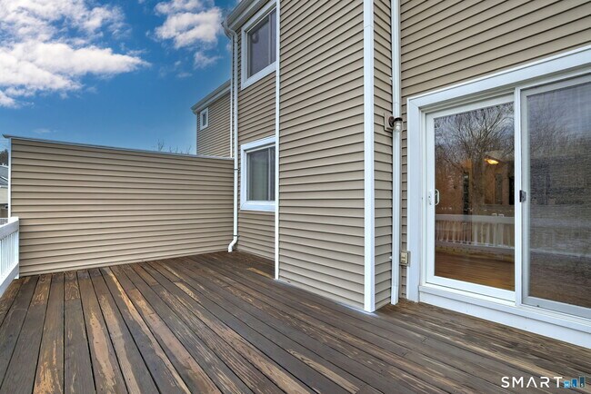 Building Photo - 47 Jerimoth Dr