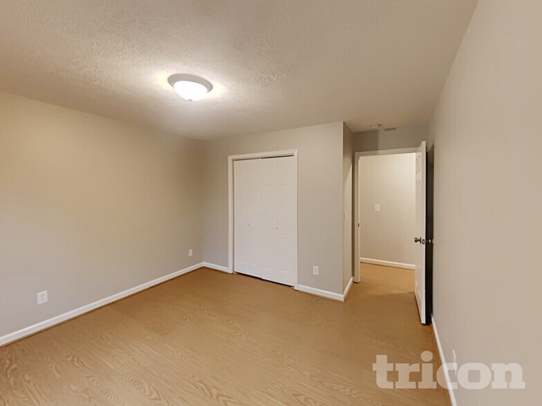 Building Photo - 712 Paige Ct