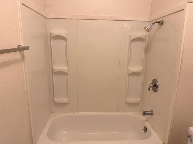 Building Photo - 1818 Collins Ave