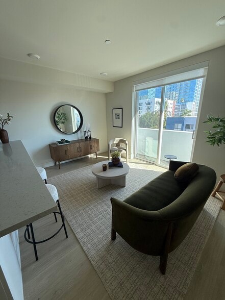 Building Photo - The Boutique