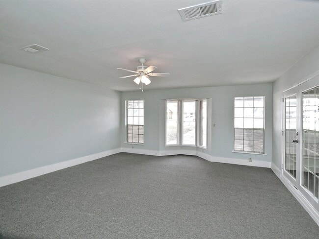 Building Photo - 6501 Highpoint Cove