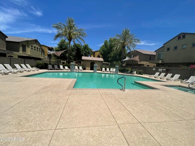 Building Photo - 2150 W Alameda Rd