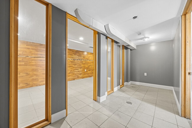 Building Photo - 6812 S Lafayette Ave