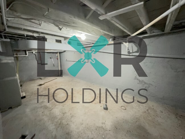 Building Photo - 1236 Clover Ln