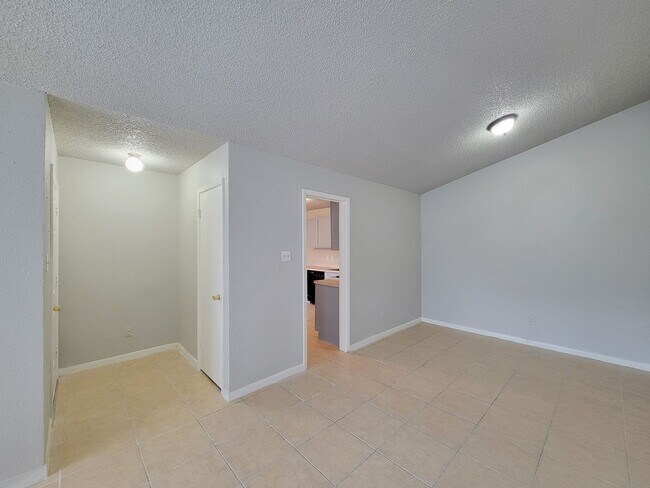 Building Photo - 17706 Glenhagen Ct
