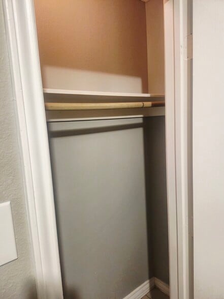 Building Photo - 3114 Potomac Loop