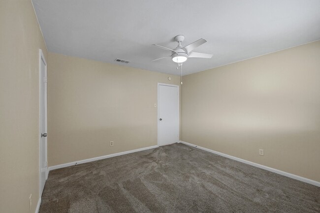 Building Photo - 10026 Kirkglen Dr