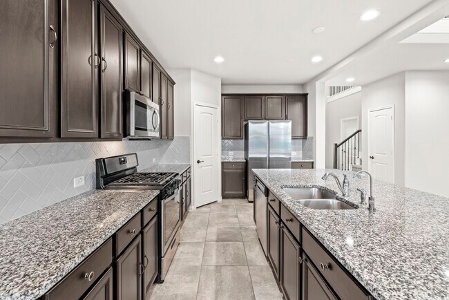 Building Photo - 3506 Lake Bella Megan Dr