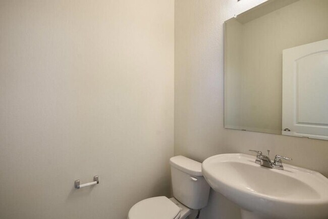 Building Photo - 276 La Dera Dr