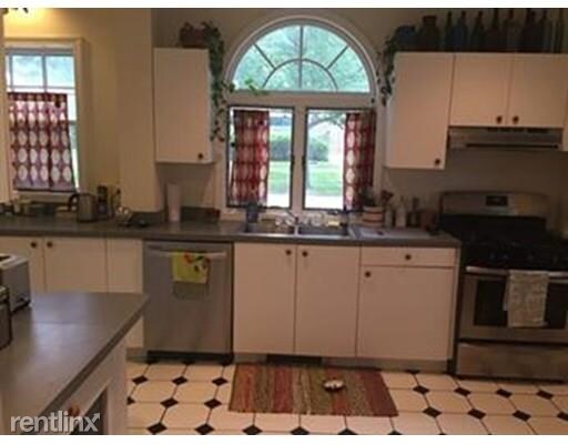 Building Photo - 2 br, 1 bath  - 59 Ackers Ave