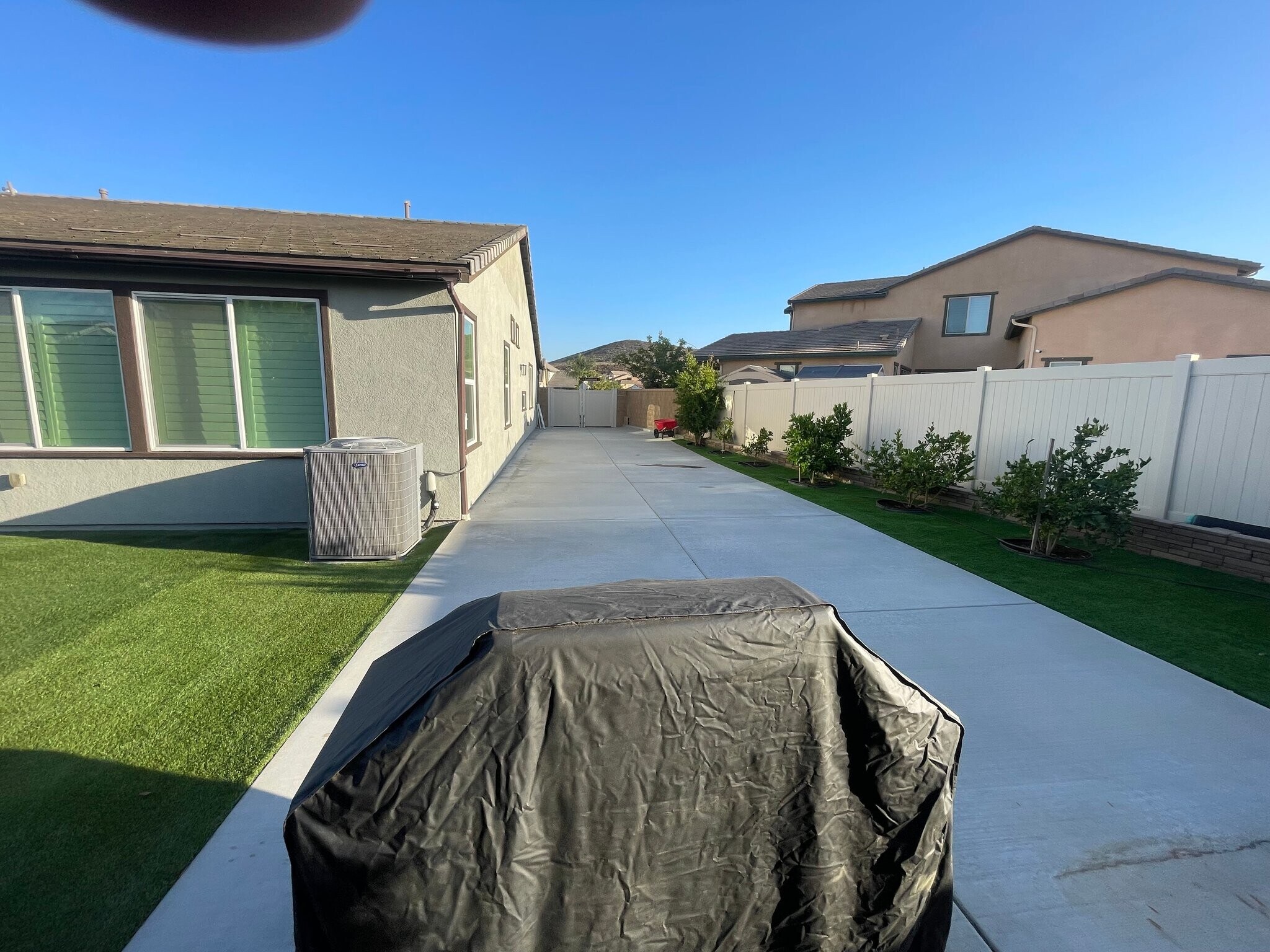 Building Photo - 29646 Saddlebred Cir