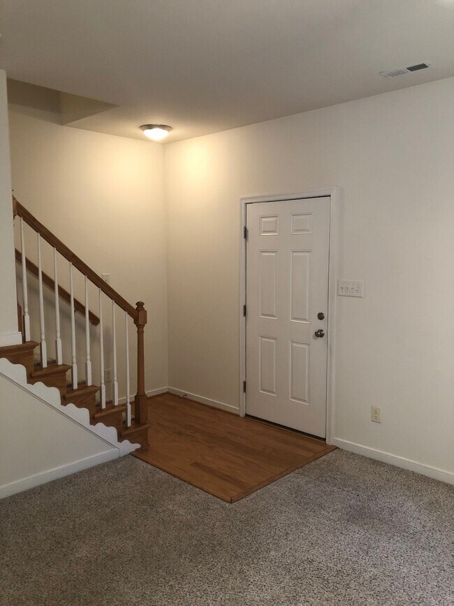 Building Photo - 409 Wilmer Ave