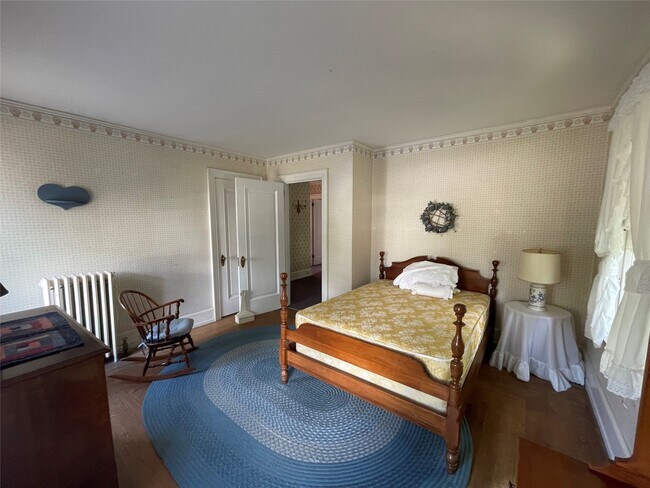 Building Photo - 68 Front St