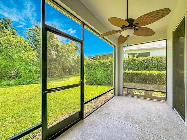 Building Photo - 7434 Surrey Pines Dr