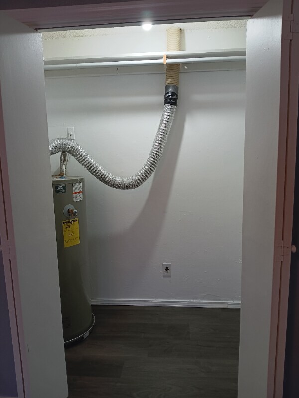 Building Photo - 1601 N Hills Blvd