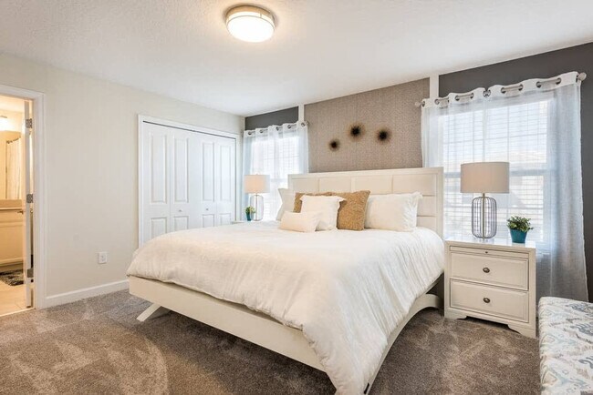 Building Photo - 4816 Love Storey Ln