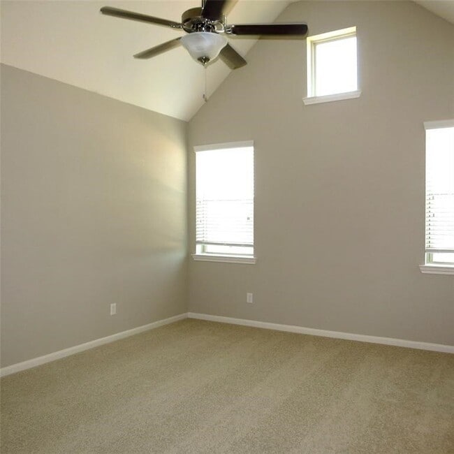 Building Photo - 219 Biltmore Loop