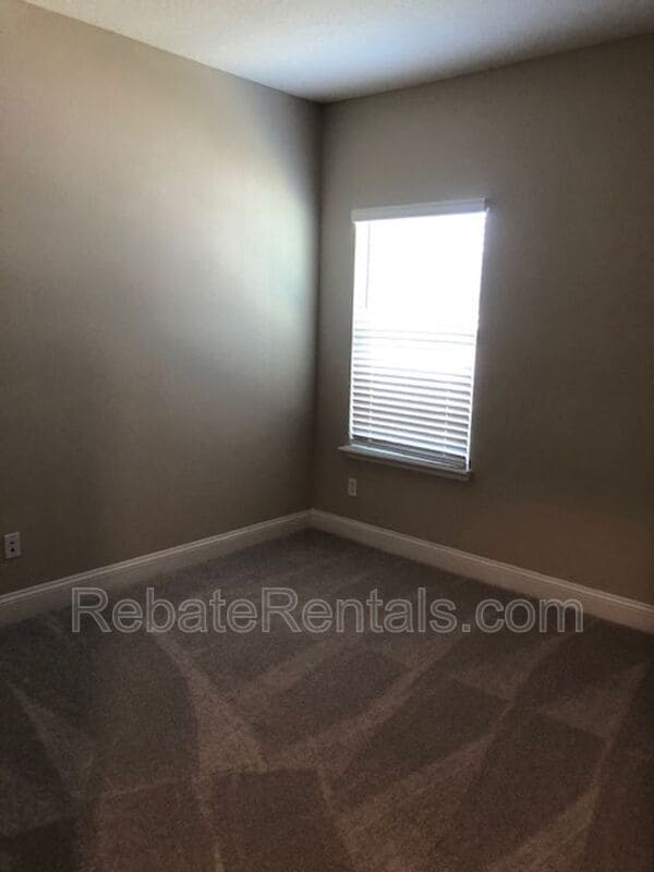 Building Photo - 308 Sweet Oak Wy