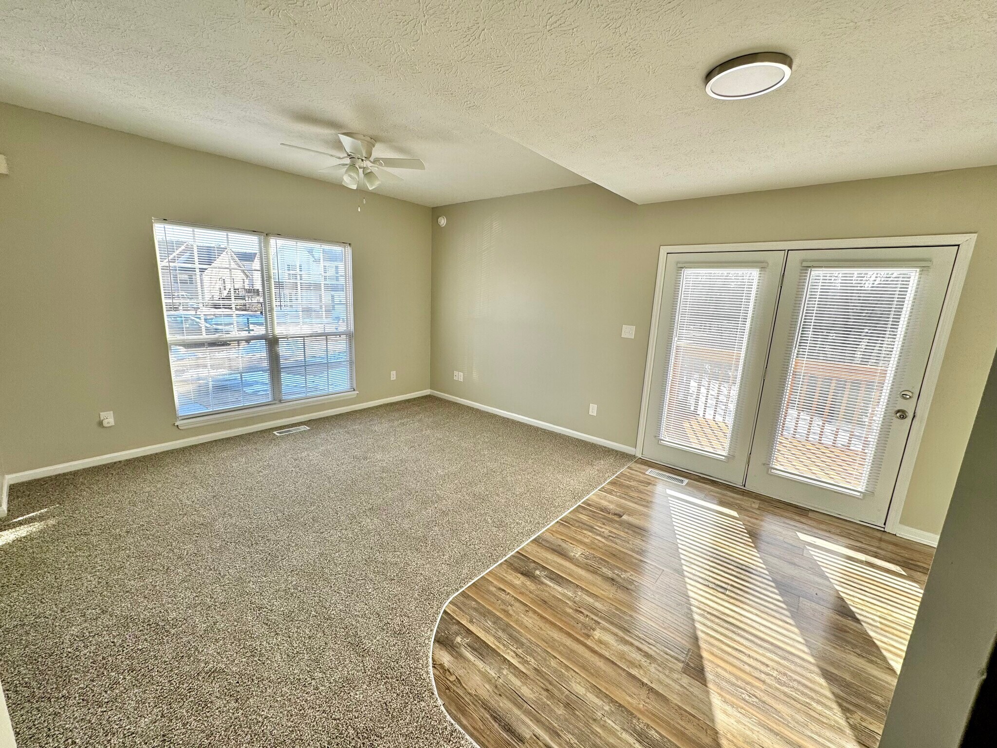 Building Photo - 111 Stratford Ct