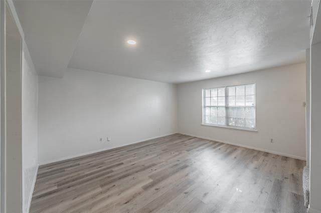 Building Photo - 1821 Ridgeview St