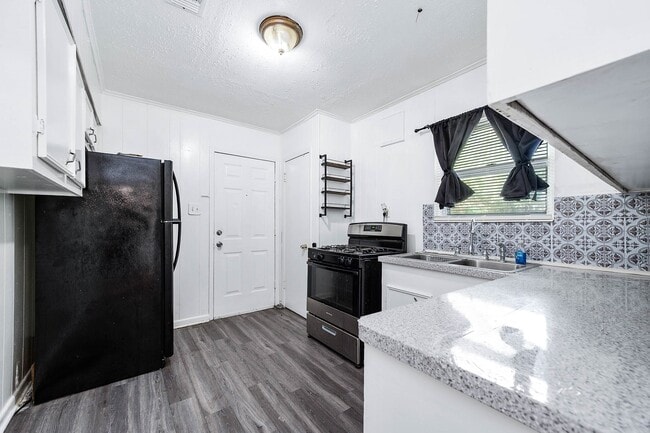 Building Photo - 3723 Odin Ct