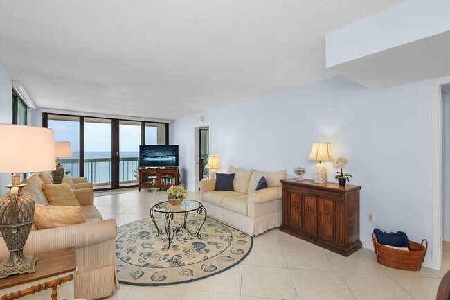 Building Photo - 9940 S Ocean Dr