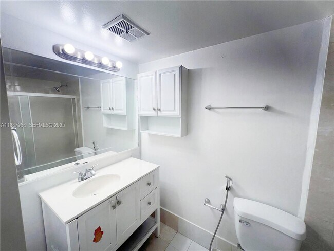 Building Photo - 3895 W 9th Way