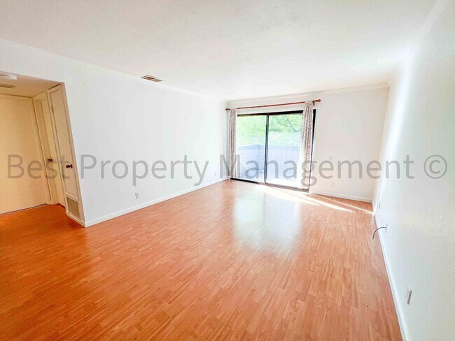 Primary Photo - Perfect Shape Warm Springs Condo next to J...