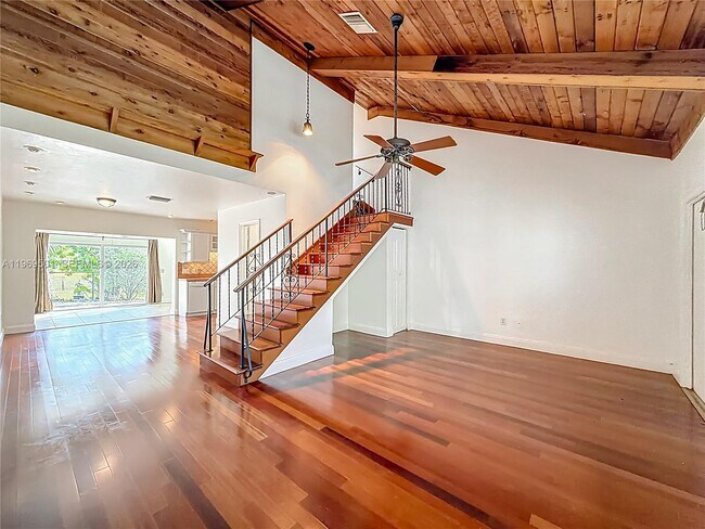 Building Photo - 2133 N 14th Ave