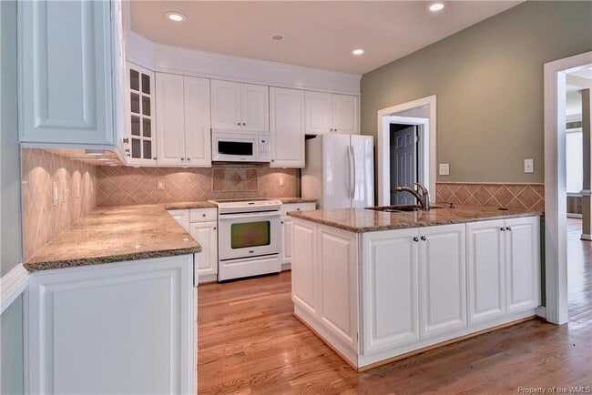 Building Photo - 3415 Avery Cir