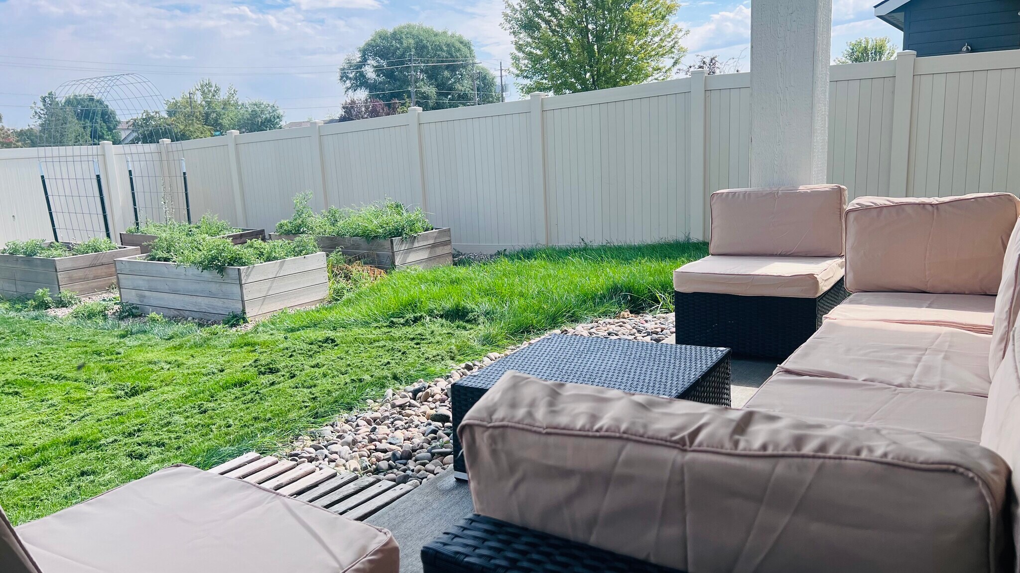 Building Photo - 1123 Drexel Hill Ave