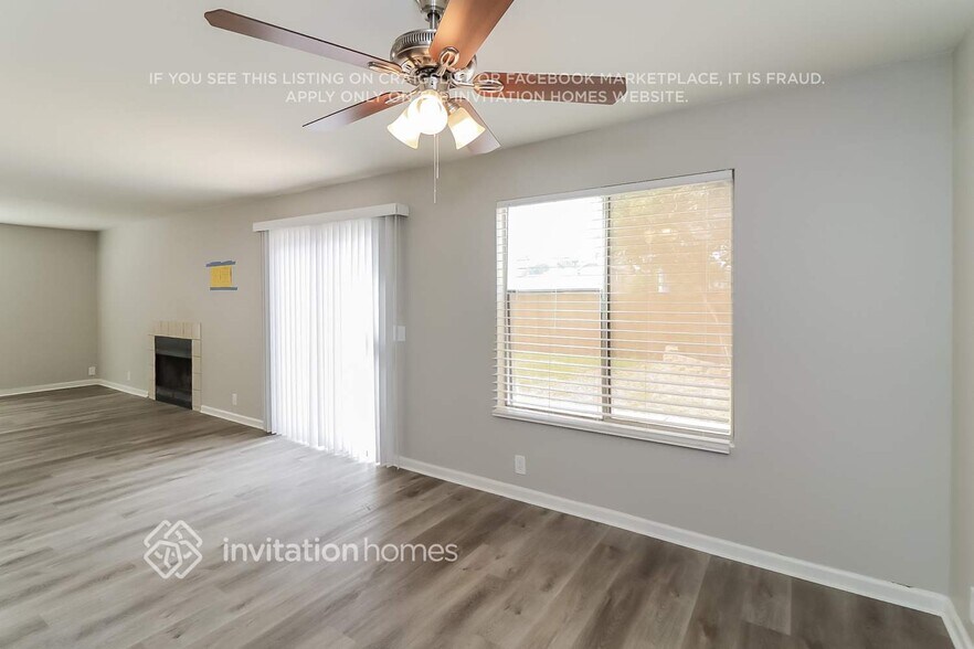 Building Photo - 10026 N 66th Ln