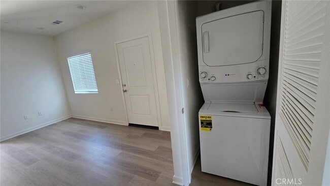 Building Photo - 9388 Olive St