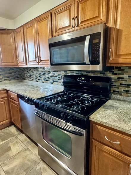 Building Photo - 1463 Mercury Dr