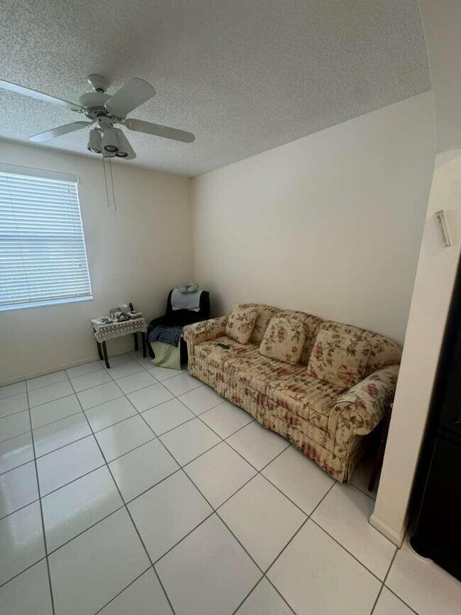 Building Photo - 7874 Laina Ln