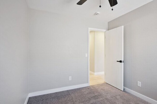 Building Photo - 11545 E Contessa St