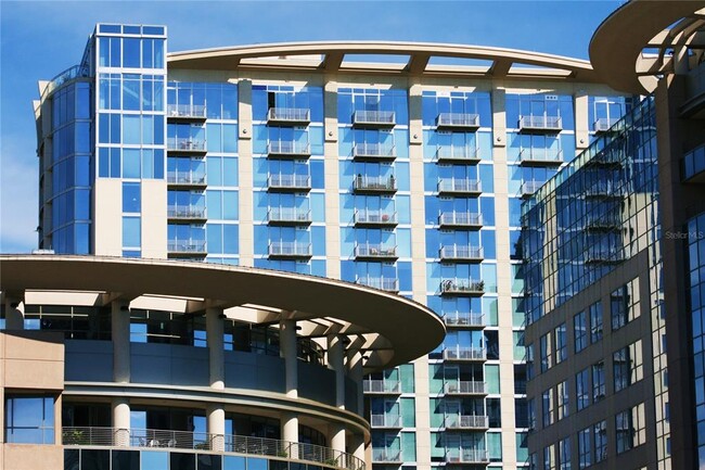 Building Photo - 155 S Court Ave