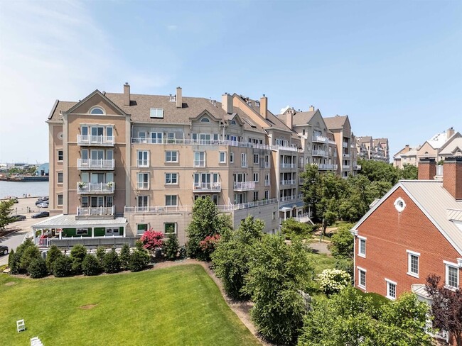 Building Photo - 207 Shearwater Ct W