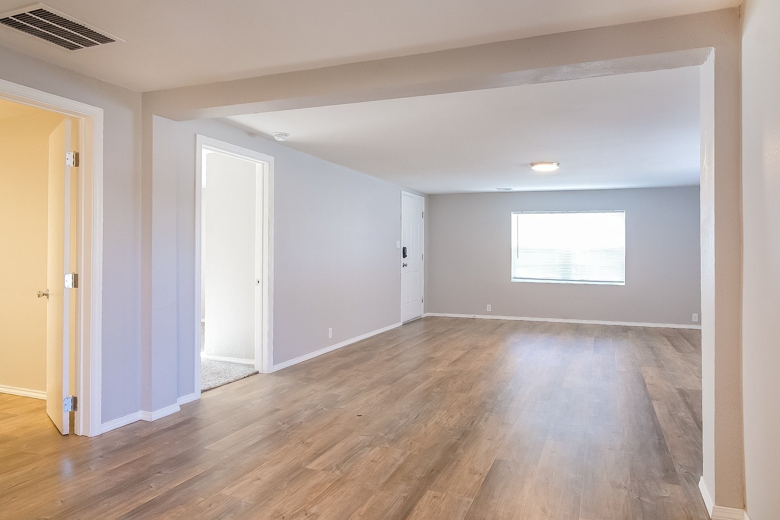 Building Photo - 1621 S Park St