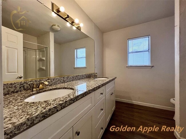 Building Photo - 4904 Cabob St