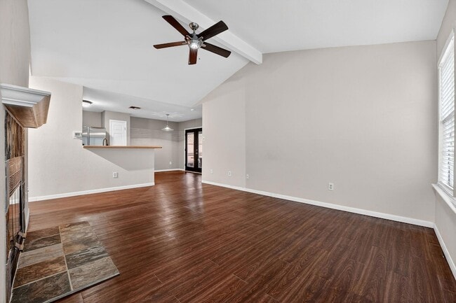 Building Photo - 12331 Limerick Ave