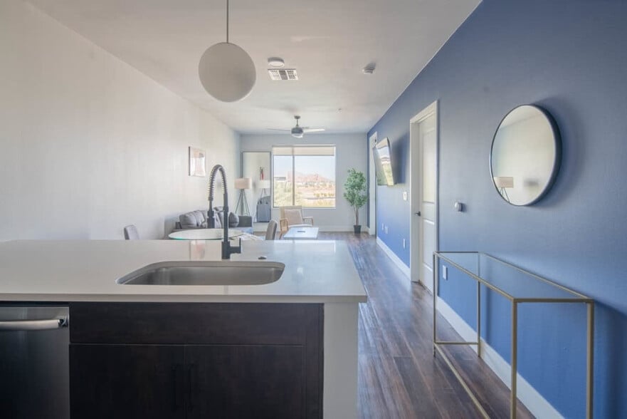 Building Photo - 701 W Rio Salado Pkwy