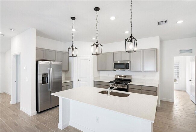 Building Photo - 6331 Windwood Wy