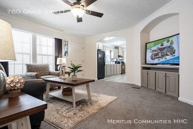 Primary Photo - NO RENT UNTIL FEBRUARY!