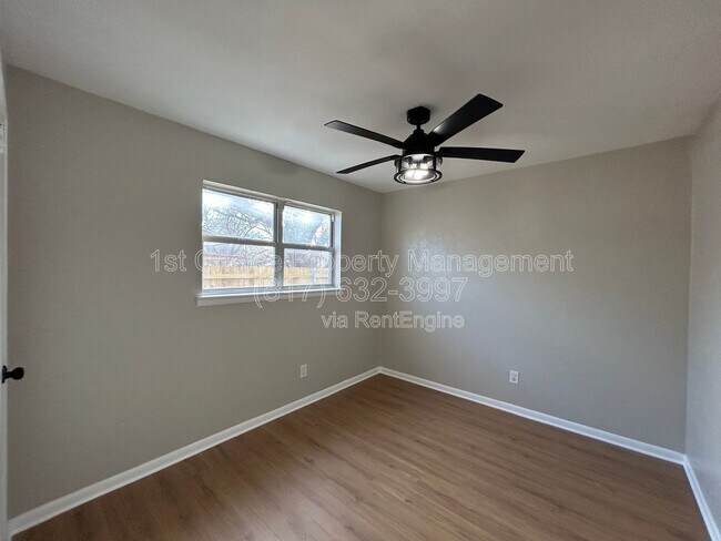 Building Photo - 5929 Gayle Dr