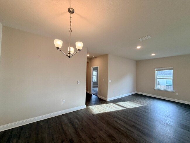 Building Photo - 31247 Palladian Wy