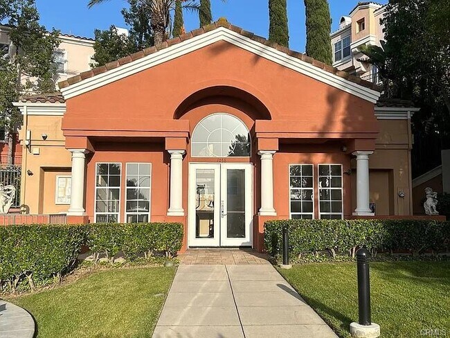 Primary Photo - 1020 S San Marino Way