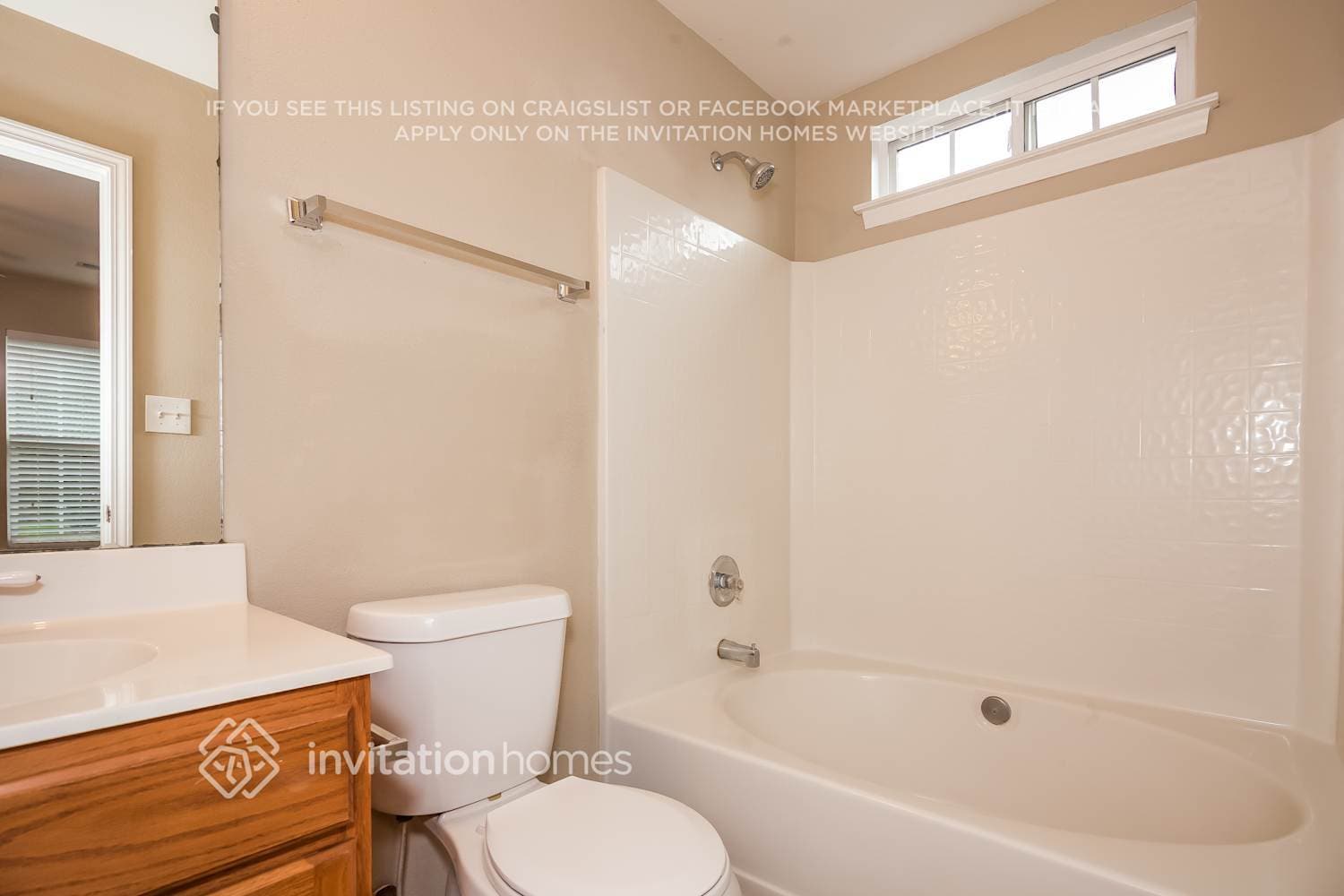 Building Photo - 5733 Shining Oak Ln