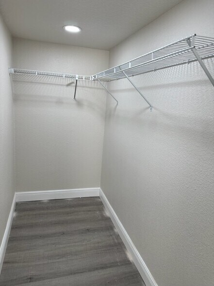 Building Photo - 1172 Calle Del Rey